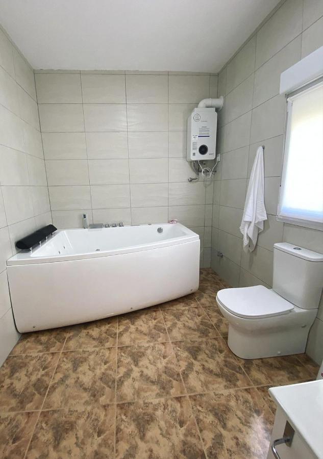 Casa Con Piscina, Villa Alarilla Fuentiduena de Tajo Екстер'єр фото